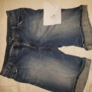 Size 16 lane Bryant jean shorts